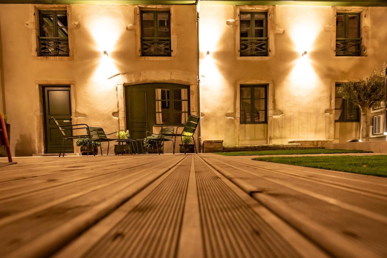 Le Vintage . Centre-Ville Macon . Atypique . Proche Gare . Wifi . Climatisation . Confortable . Exterior photo